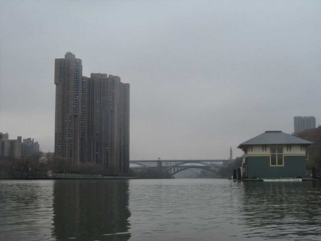 Approaching Peter Sharp Boathouse.